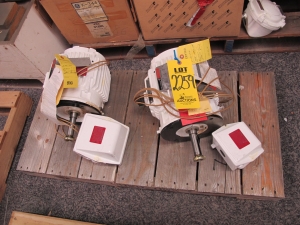 LOT (2) TO INCLUDE: (1) MOTOR, ELECTRIC TYPE, 2 HORSEPOWER, 460V ELEC RATING, 1200 RPM, 213TCZ FRAME, 3.65 AMPS, TEAO EXPLOSION PROOF ENCLOSURE, (1) MOTOR, ELECTRIC TYPE, 2 HORSEPOWER, 460V 3PH 60HZ ELEC RATING, 1800 RPM, 1826CZ FRAME, 3.1 ANOSM 1799 ROOM AMPS, TEAO ENCLOSURE (W-44) LOADING & HANDLING FEE $15-